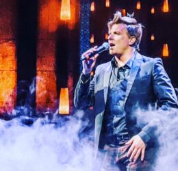 Andrew Derbyshire, Singer, Solo Show, Cruise Entertainment